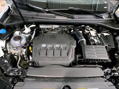 Certified 2025 Audi Q3 2.0T Premium Plus w/ Premium Plus Package image 10