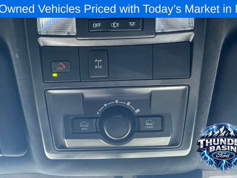 Used 2023 Toyota Tacoma TRD Off-Road AWD/4WD image 15