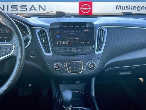 Used 2024 Chevrolet Malibu LT image 9