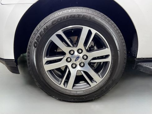 Used 2024 Ford Expedition Max Limited RWD image 14