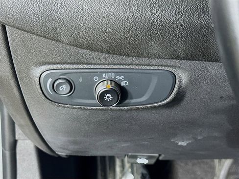 Used 2024 Chevrolet Equinox LT w/ LPO, Cargo Package image 21