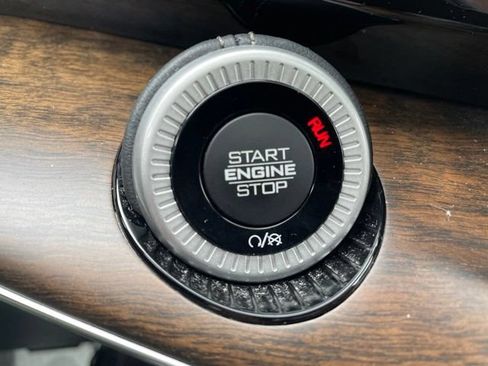 Used 2022 Jeep Grand Wagoneer Series I AWD/4WD image 21