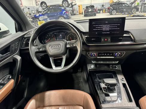 Used 2021 Audi Q5 2.0T Premium w/ Convenience Package AWD/4WD image 13