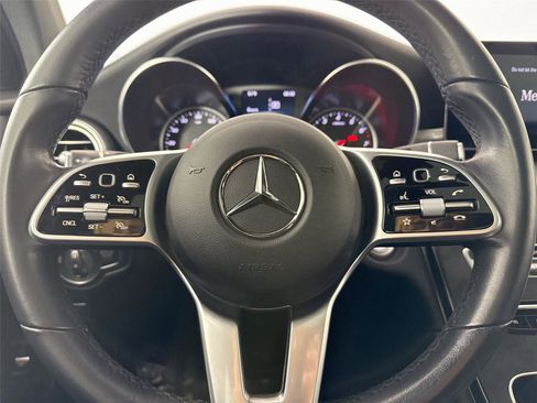Used 2021 Mercedes-Benz GLC 300 image 16