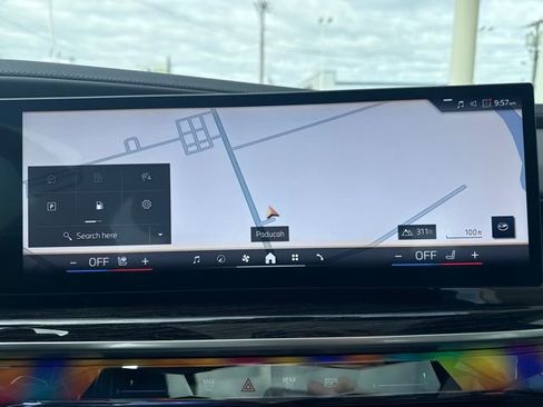 Used 2024 BMW 740i xDrive 740i xDrive image 18