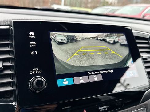 Used 2022 Honda Pilot TrailSport image 24