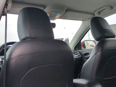 Used 2020 Jeep Compass Limited image 18