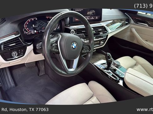 Used 2021 BMW 540i w/ Convenience Package image 24