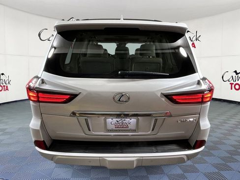 Used 2018 Lexus LX 570 4WD image 6