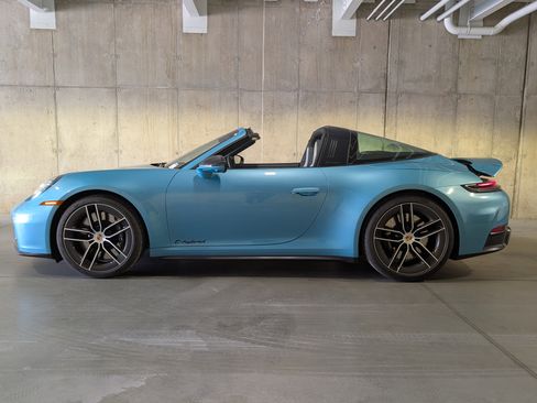 Used 2025 Porsche 911 Targa 4 GTS AWD/4WD image 2