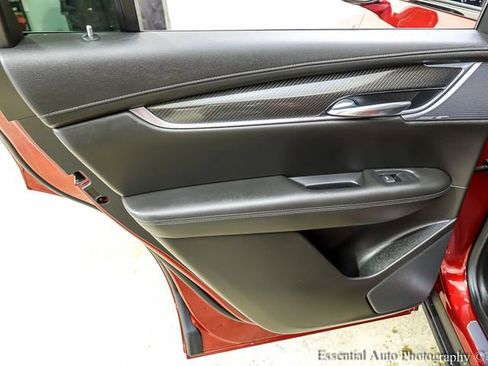 Certified 2024 Cadillac XT6 Sport image 21