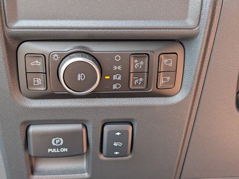 Used 2025 Ford F150 Lariat w/ Equipment Group 501A Mid AWD/4WD image 15