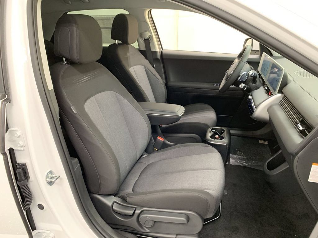 Used 2024 Hyundai Ioniq 5 SEL AWD/4WD image 23