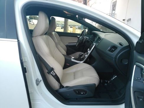 Used 2015 Volvo S60 T6 image 20