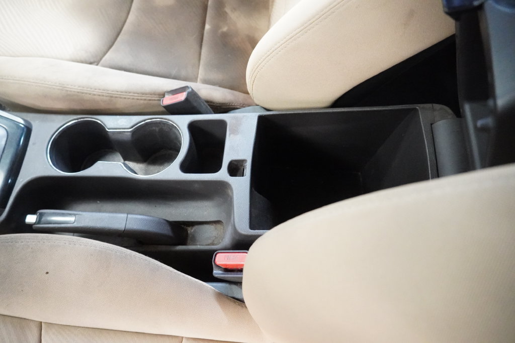 Used 2013 Hyundai Elantra GLS FWD image 23