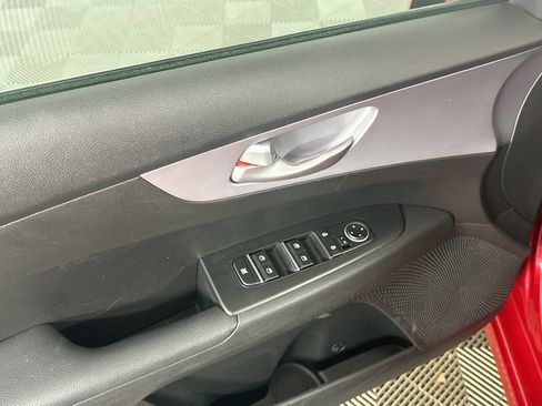 Used 2024 Kia Forte LXS FWD image 15