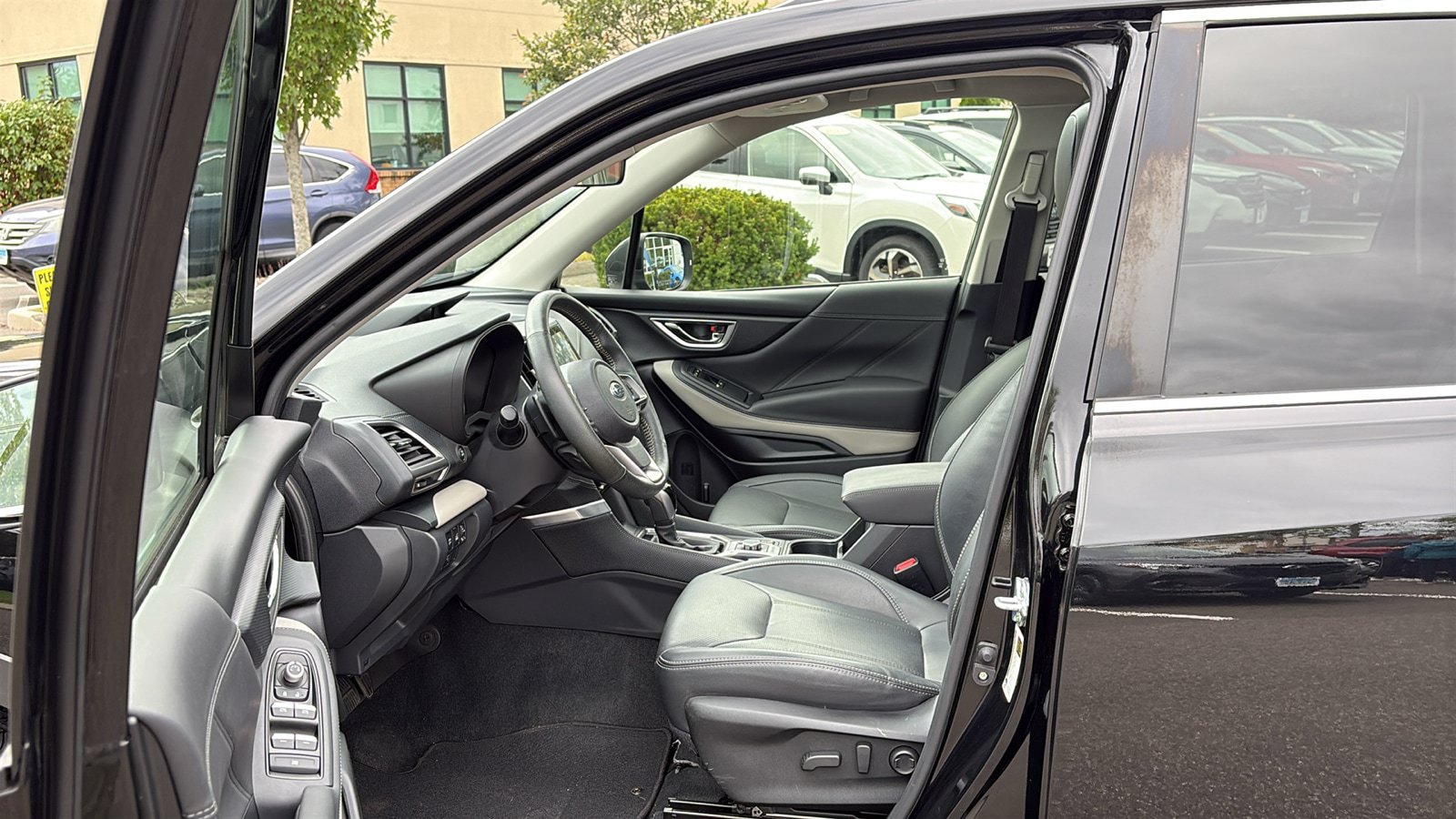 Used 2024 Subaru Forester Limited AWD/4WD image 10