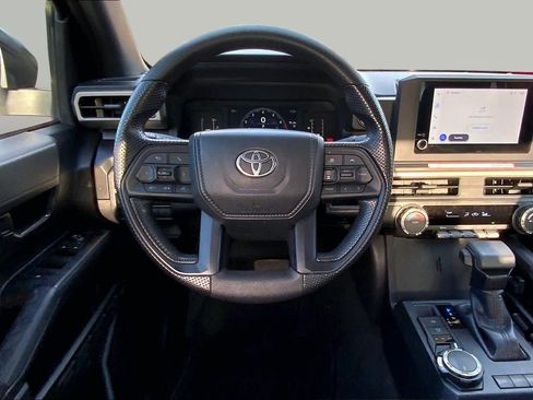 Used 2025 Toyota Tacoma SR AWD/4WD image 6