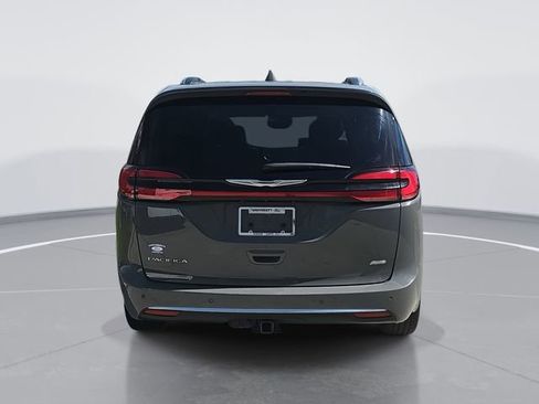 Used 2022 Chrysler Pacifica Pinnacle image 4