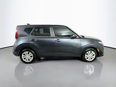 Used 2022 Kia Soul LX FWD image 7