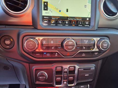 Used 2022 Jeep Wrangler Unlimited Rubicon 4xe w/ Cold Weather Group image 18