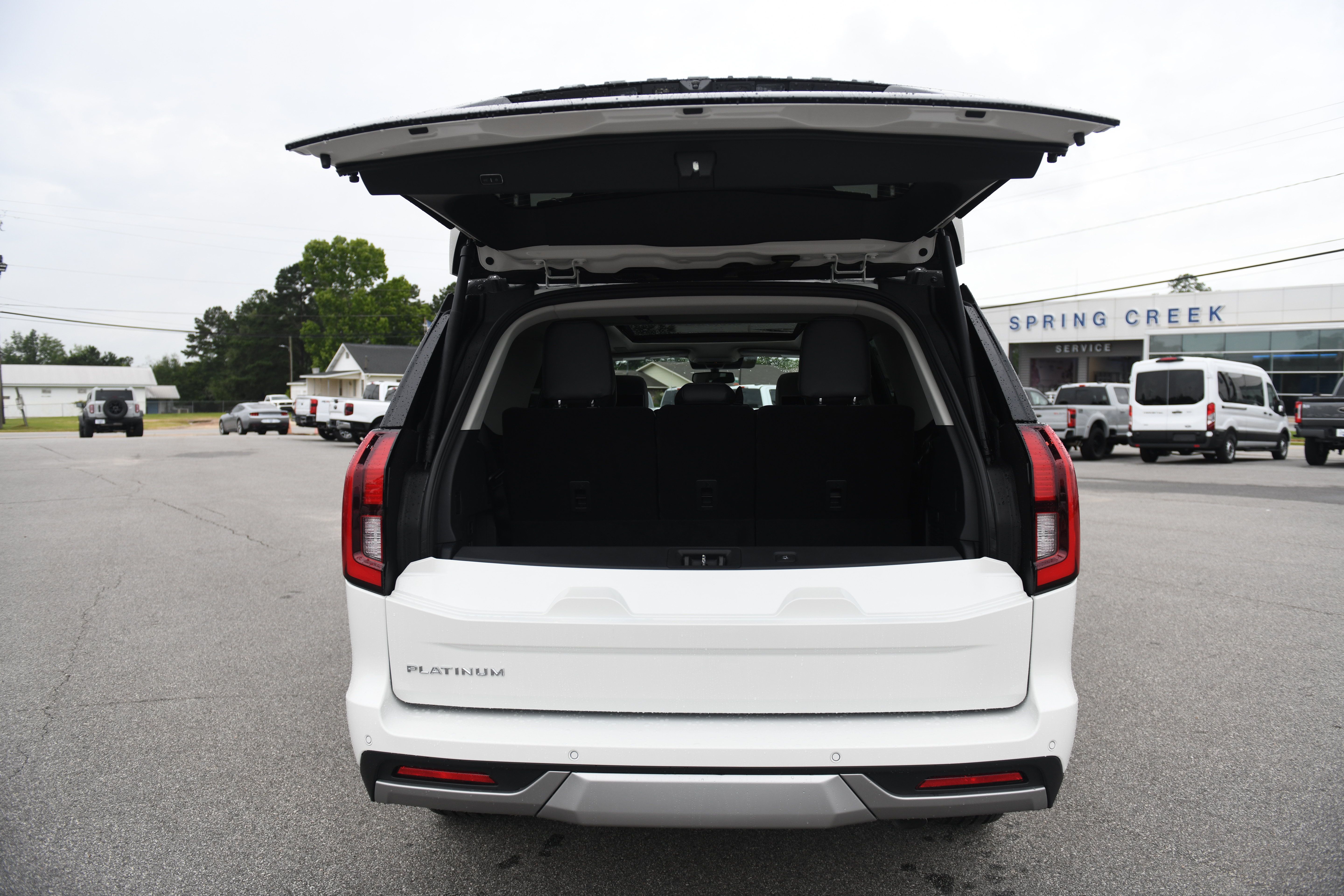 New 2026 Ford Expedition Platinum w/ Driver's Package AWD/4WD image 10