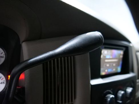 Used 2005 Dodge Ram 2500 Truck SLT w/ Light Group image 19