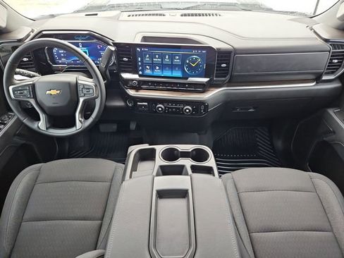 Used 2025 Chevrolet Silverado 2500 LT w/ Safety Package image 15