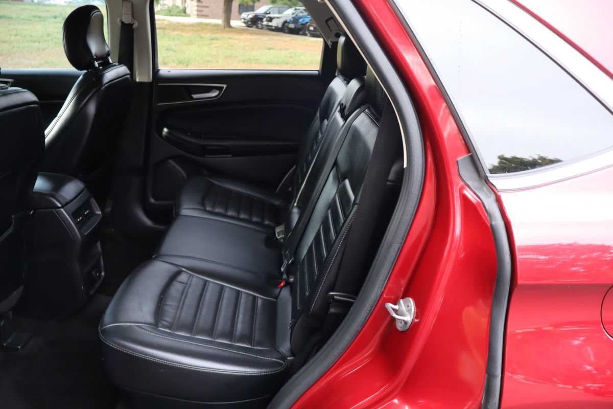 Used 2016 Ford Edge SEL w/ Equipment Group 201A AWD/4WD image 20