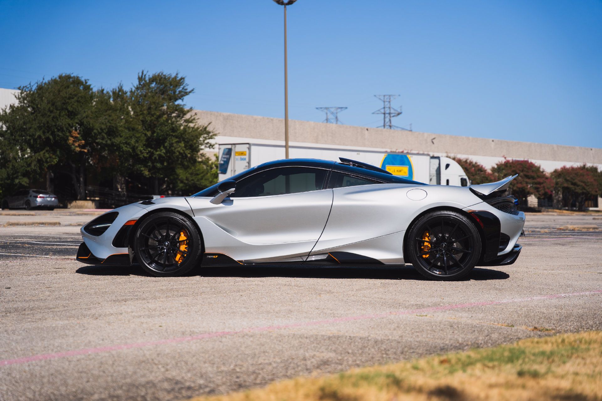 Used 2021 McLaren 765LT RWD image 46