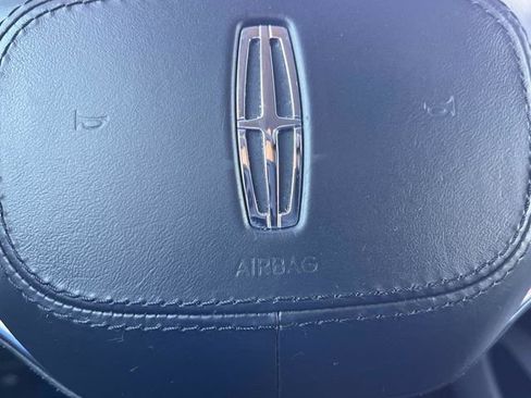 Used 2024 Lincoln Nautilus Reserve image 39