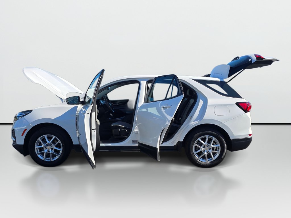 Used 2024 Chevrolet Equinox LS FWD image 11