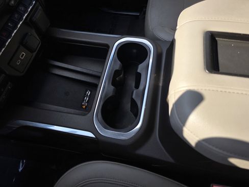 Used 2022 GMC Sierra 1500 SLT image 14