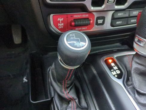 Used 2019 Jeep Wrangler Unlimited Rubicon AWD/4WD image 26