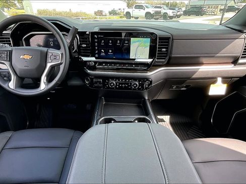 New 2026 Chevrolet Silverado 2500 LT w/ All Star Edition AWD/4WD image 5