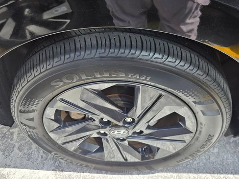 Used 2023 Hyundai Elantra SEL FWD image 6