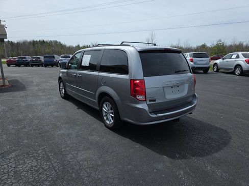 Used 2015 Dodge Grand Caravan SXT FWD image 8