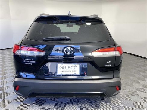 Used 2023 Toyota Corolla Cross LE image 7