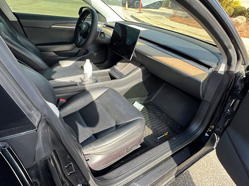 Used 2022 Tesla Model 3 image 20