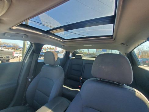 Used 2018 Chevrolet Malibu LT image 21