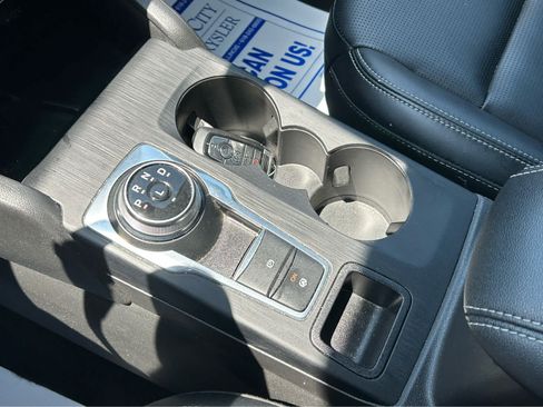 Used 2025 Ford Escape Platinum AWD/4WD image 41
