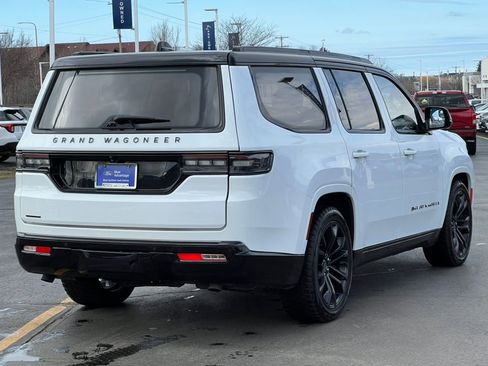 Used 2023 Jeep Grand Wagoneer Series III w/ Rear Seat Video Group 1 image 10