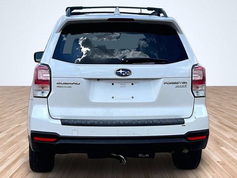 Used 2017 Subaru Forester 2.5i Premium AWD/4WD image 4