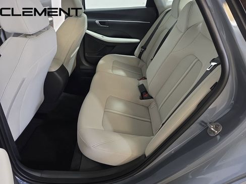 Certified 2025 Hyundai Sonata SE image 32