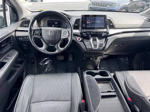 Used 2023 Honda Odyssey Elite image 6