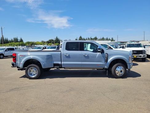 New 2026 Ford F450 Platinum w/ Platinum Plus Package AWD/4WD image 4