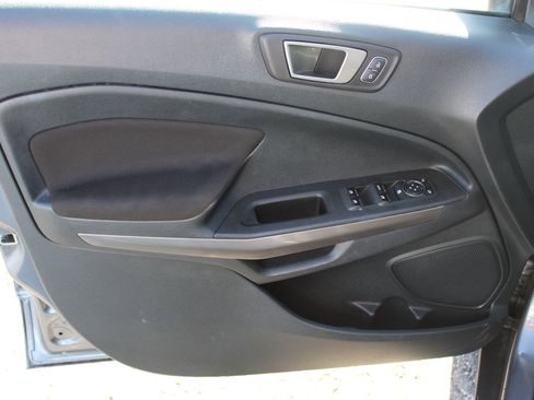Used 2021 Ford EcoSport SE image 16
