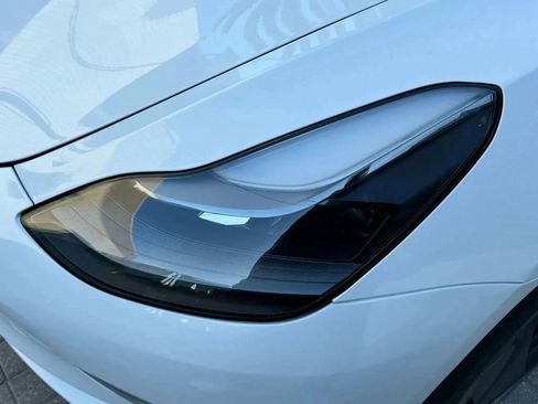 Used 2023 Tesla Model 3 Standard Range image 30