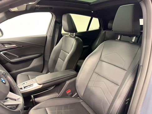 Certified 2025 BMW X2 xDrive28i image 23