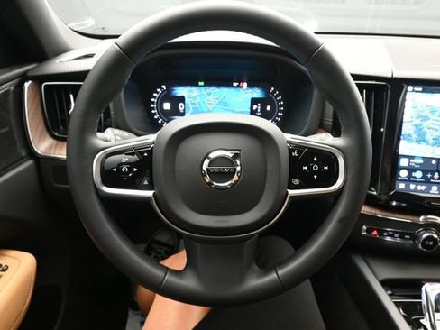 Used 2023 Volvo XC60 B6 Ultimate w/ Climate Package AWD/4WD image 24
